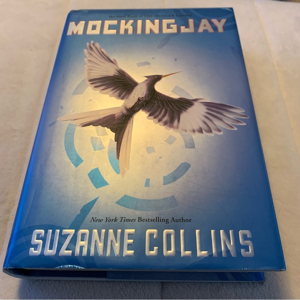 Mocking jay by suzanne collins young adult